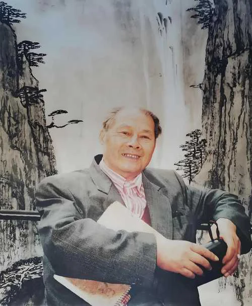 亚明老师的照片，单击鼠标查看大图！